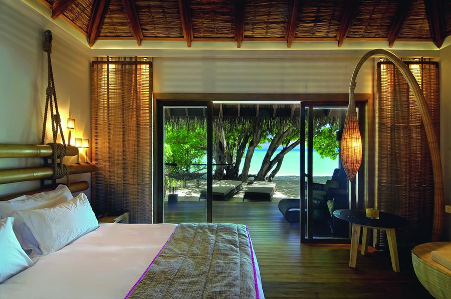 Constance Moofushi Resort — photo 2