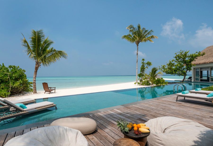 Four Seasons Private Island Maldives at Voavah — photo 3