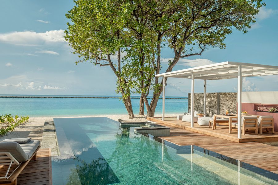 Four Seasons Resort Maldives at Landaa Giraavaru — photo 2