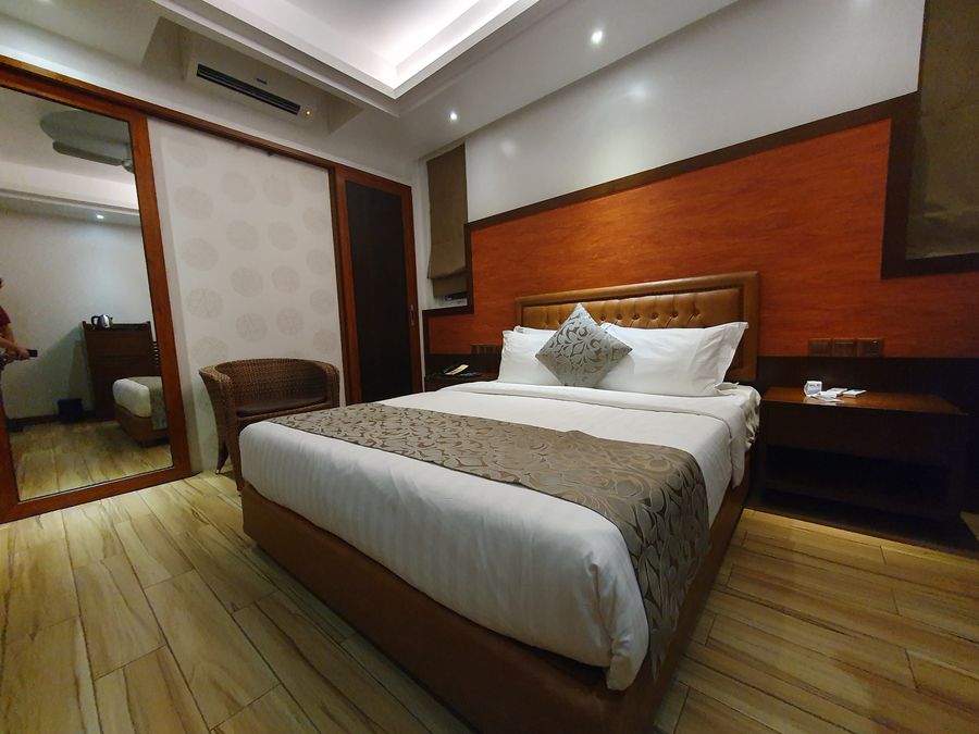 Samann Host — photo 2