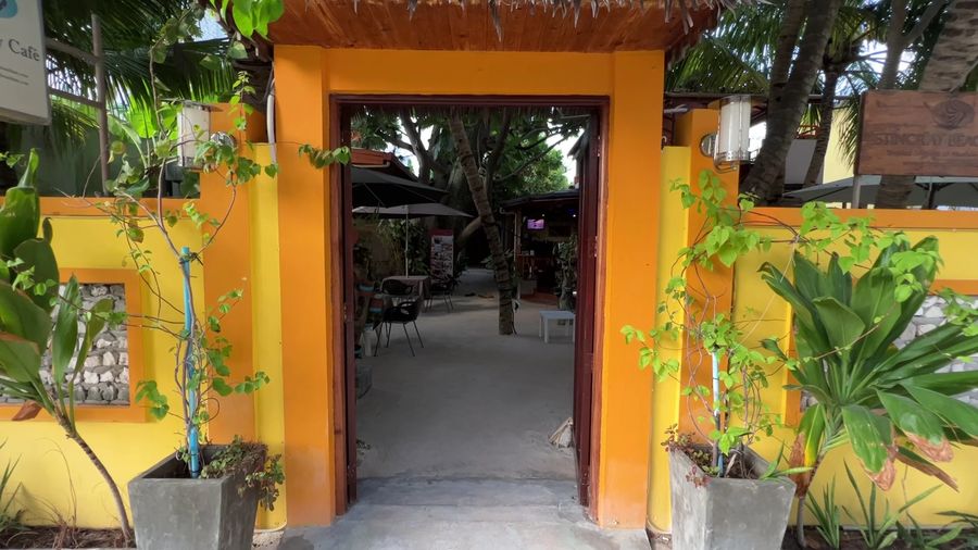 Stingray Beach Inn — photo 2