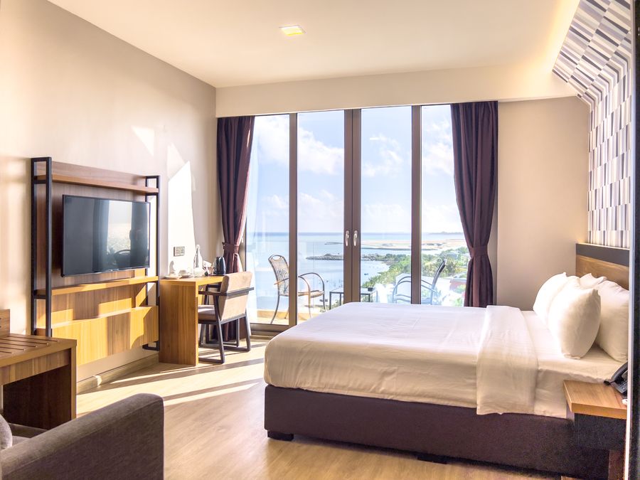 Triton Prestige — photo 5