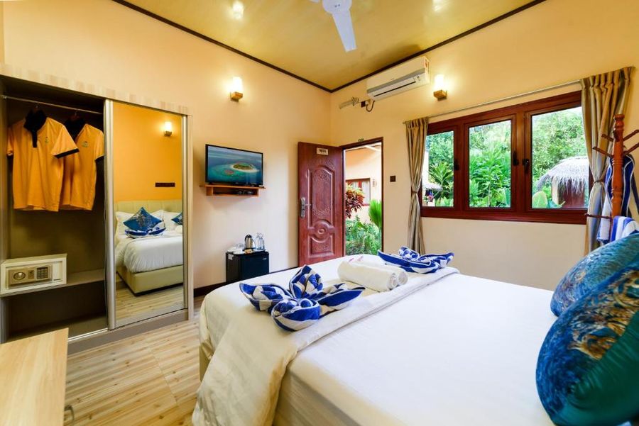 Ukulhas Beach Villa — photo 2