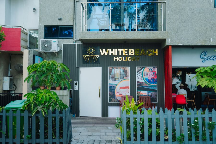 White Beach Holiday — photo 4